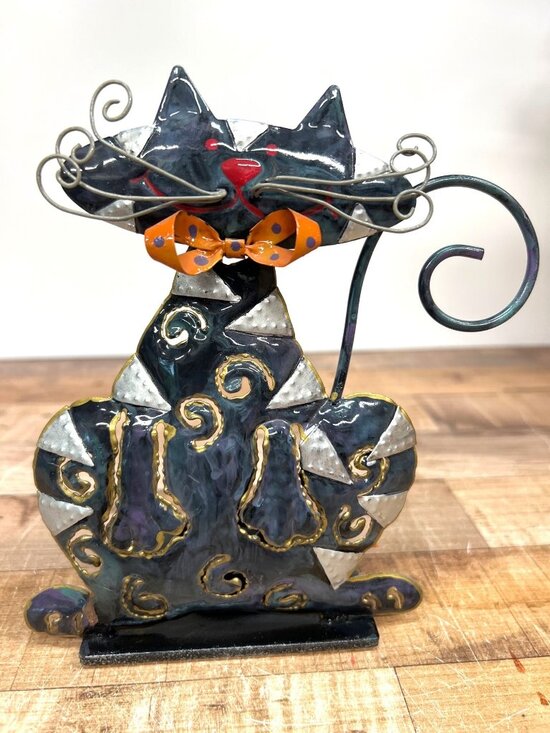 N/A Other - Halloween Handcrafted Metal Cat Candle Holder With Swirled Details